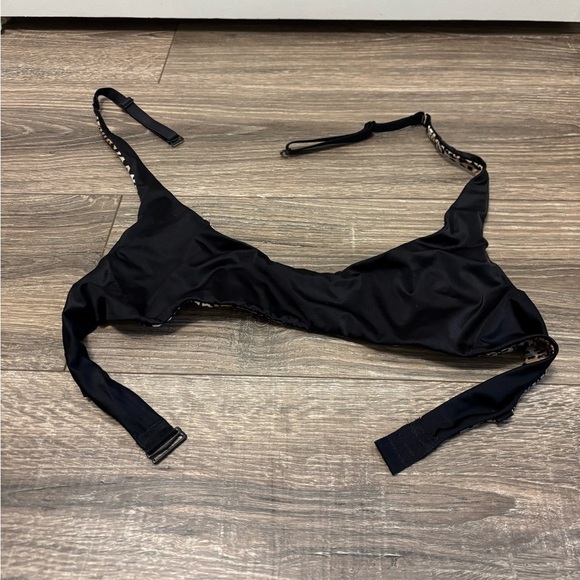 Victorias Secret Very Sexy Leopard/Black Reversible Balconet Sling Bra - Picture 2 of 2